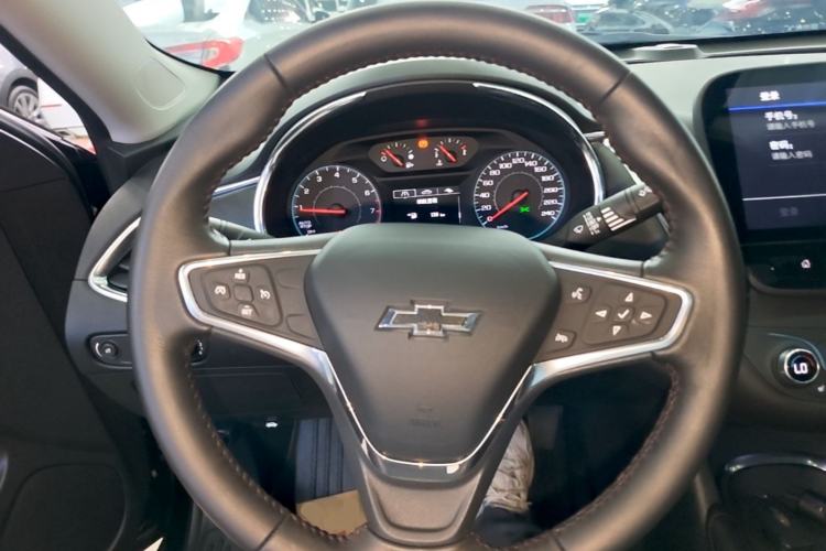 Used Chevrolet Malibu XL 2022 Redline 550T Automatic Sport Edition Steering Wheel