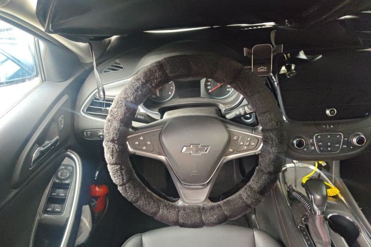 Used Chevrolet Malibu XL 2022 Redline 550T Automatic Sport Edition Steering Wheel