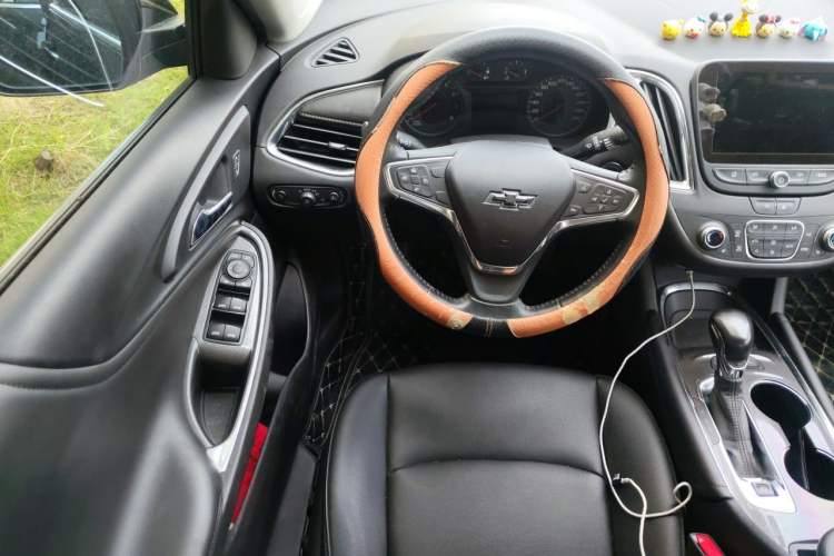 Used Chevrolet Malibu XL 2022 535T Automatic Sport Edition Steering Wheel