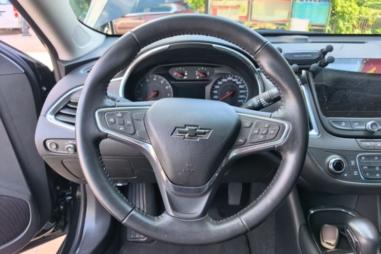 Used Chevrolet Malibu XL 2022 535T Automatic Sport Edition Steering Wheel