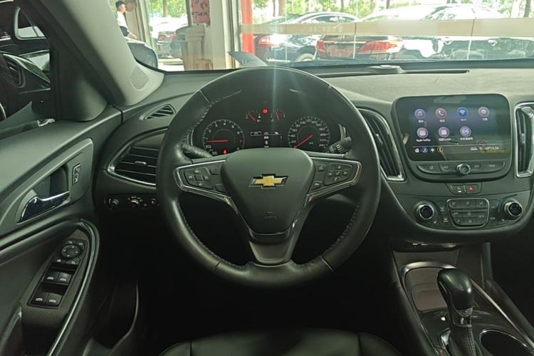 Used Chevrolet Malibu XL 2022 535T Automatic Sport Edition Steering Wheel