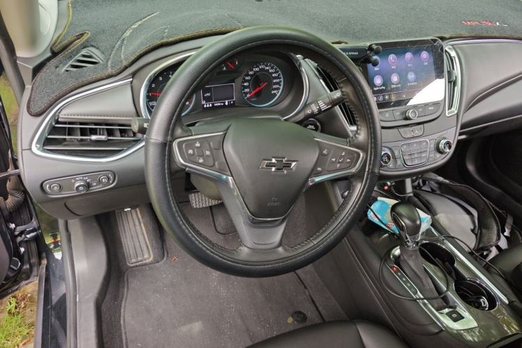 Used Chevrolet Malibu XL 2022 535T Automatic Sport Edition Steering Wheel
