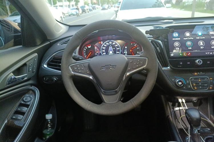 Used Chevrolet Malibu XL 2022 Redline 550T Automatic Smart Edition Steering Wheel