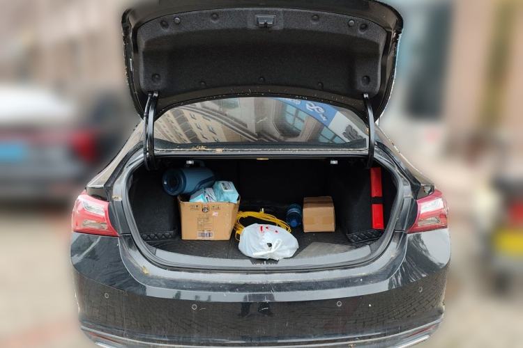 Used Chevrolet Malibu XL 2022 535T Automatic Sport Edition Trunk