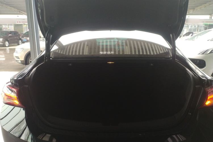 Used Chevrolet Malibu XL 2022 535T Automatic Sport Edition Trunk