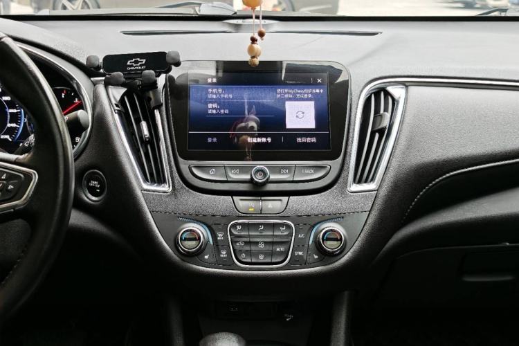 Used Chevrolet Malibu XL 2022 535T Automatic RuiLian Edition Audio And AC Panel