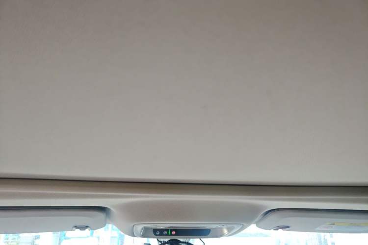 Used Chevrolet Malibu XL 2022 535T Automatic Sport Edition Headliner