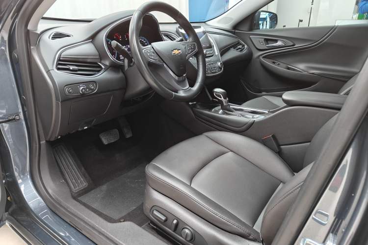 Used Chevrolet Malibu XL 2022 535T Automatic Sport Edition Interior 1