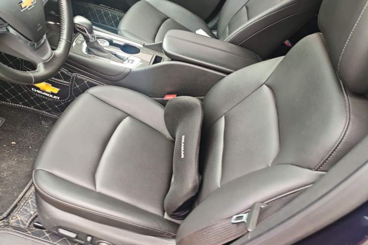 Used Chevrolet Malibu XL 2022 535T Automatic Sport Edition Left Front Seat