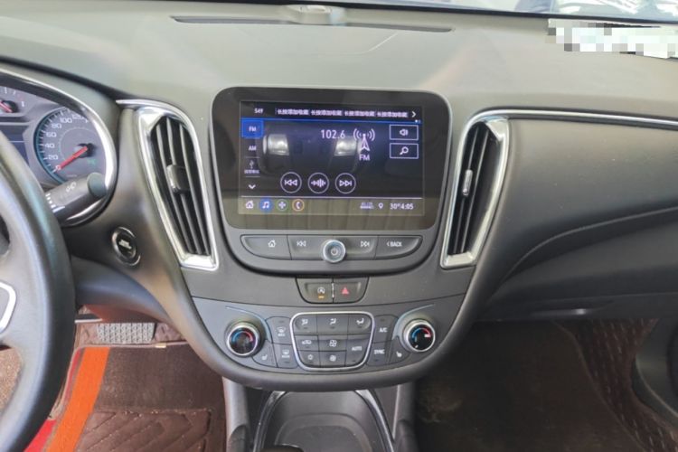 Used Chevrolet Malibu XL 2022 535T Automatic Sport Edition Audio And AC Panel