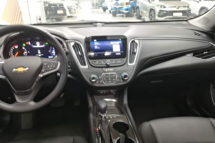 Used Chevrolet Malibu XL 2022 535T Automatic RuiLian Edition Audio And AC Panel