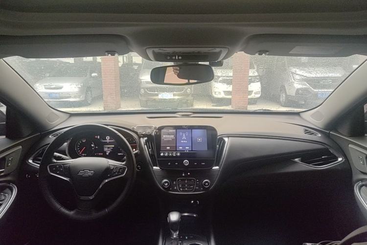 Used Chevrolet Malibu XL 2022 Redline 550T Automatic RuiLian Edition Center Console
