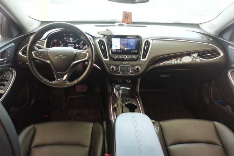 Used Chevrolet Malibu XL 2022 Redline 550T Automatic RuiLian Edition Center Console
