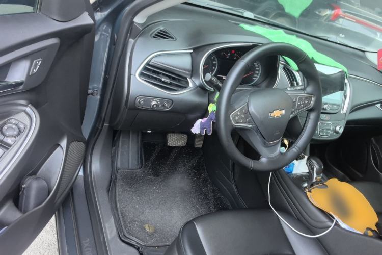 Used Chevrolet Malibu XL 2022 535T Automatic Sport Edition Driver Seat