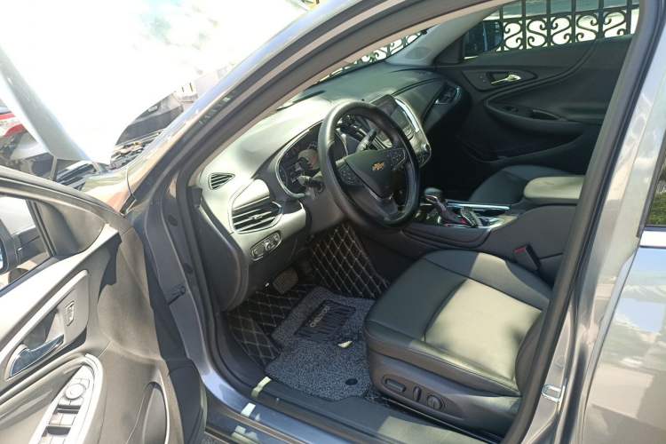 Used Chevrolet Malibu XL 2022 535T Automatic Sport Edition Driver Seat