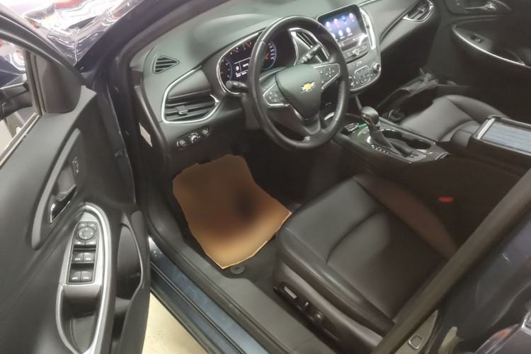 Used Chevrolet Malibu XL 2022 535T Automatic Sport Edition Driver Seat
