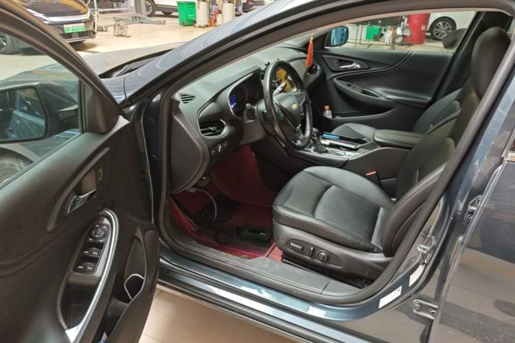 Used Chevrolet Malibu XL 2022 535T Automatic Sport Edition Driver Seat