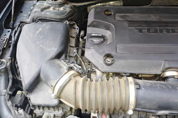 Used Chevrolet Malibu XL 2022 Redline 550T Automatic Smart Edition Engine Bay Right