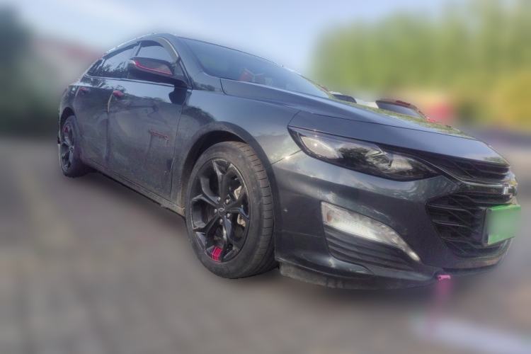 Used Chevrolet Malibu XL 2022 Redline 550T Automatic Sport Edition Front Right 45 Deg