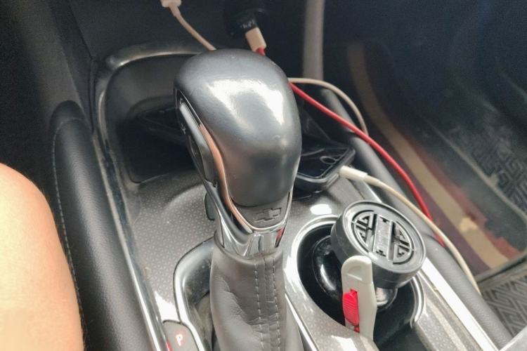 Used Chevrolet Malibu XL 2022 535T Automatic Sport Edition Gear Lever