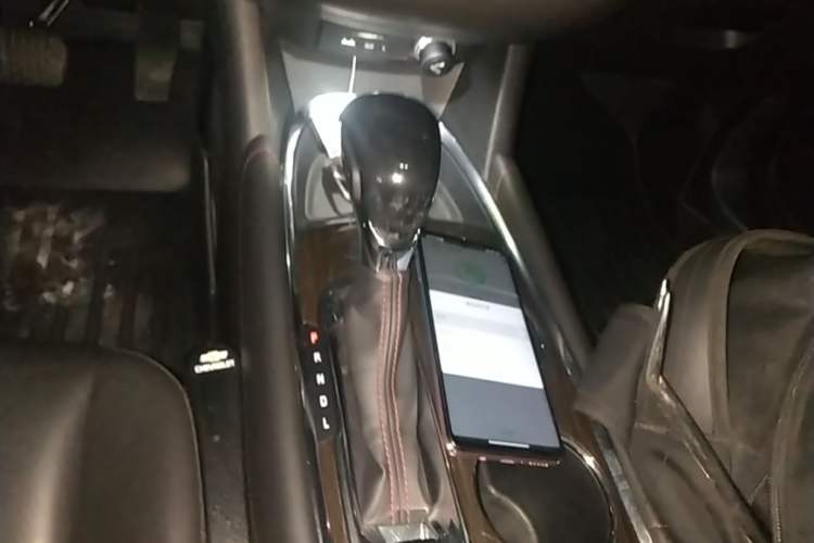 Used Chevrolet Malibu XL 2022 Redline 550T Automatic Smart Edition Gear Lever