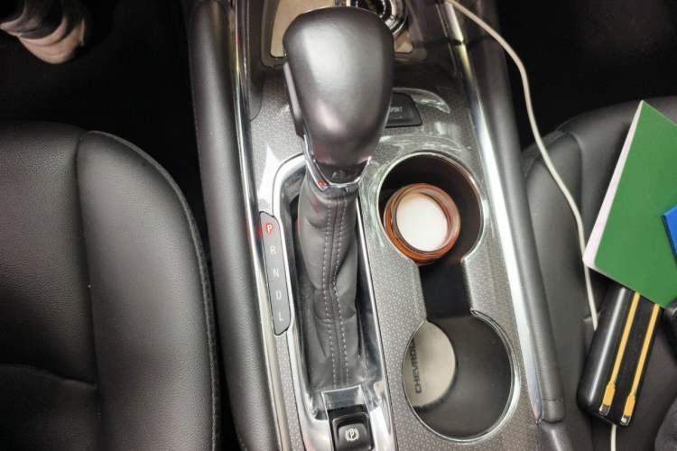 Used Chevrolet Malibu XL 2022 535T Automatic Sport Edition Gear Lever