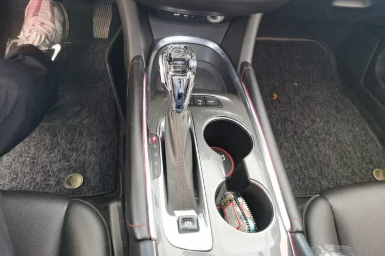 Used Chevrolet Malibu XL 2022 Redline 550T Automatic RuiLian Edition Gear Lever