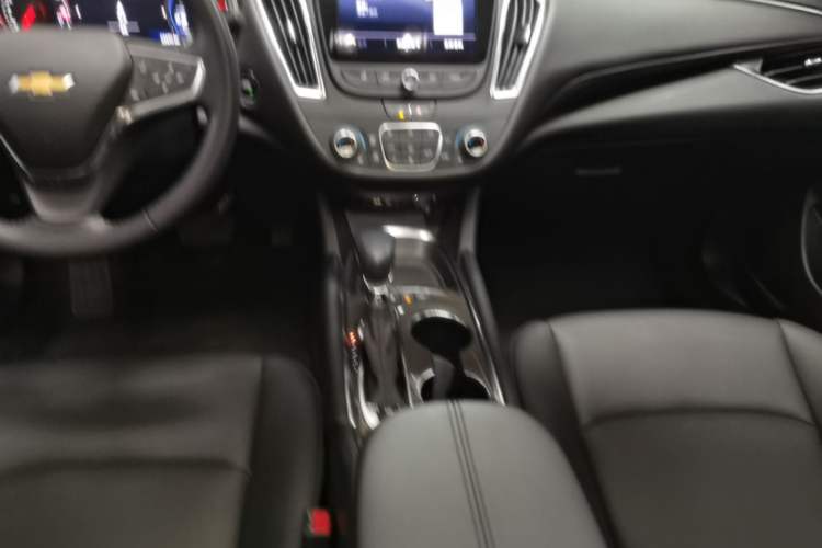 Used Chevrolet Malibu XL 2022 535T Automatic RuiLian Edition Gear Lever