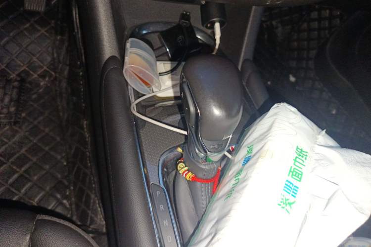 Used Chevrolet Malibu XL 2022 535T Automatic Sport Edition Gear Lever