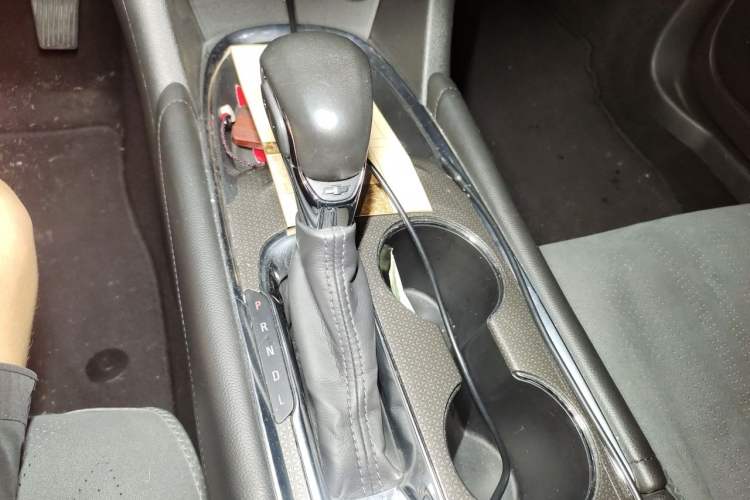 Used Chevrolet Malibu XL 2022 535T Automatic RuiLian Edition Gear Lever