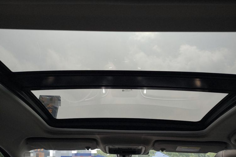 Used Chevrolet Malibu XL 2022 535T Automatic Sport Edition Headliner