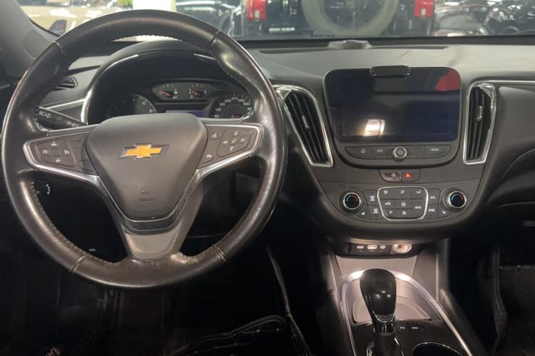 Used Chevrolet Malibu XL 2022 535T Automatic Sport Edition Interior 3