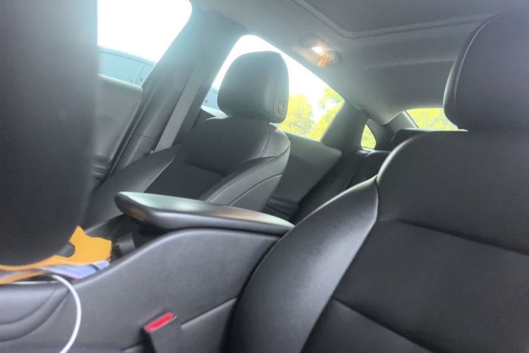 Used Chevrolet Malibu XL 2022 535T Automatic Sport Edition Left Front Seat