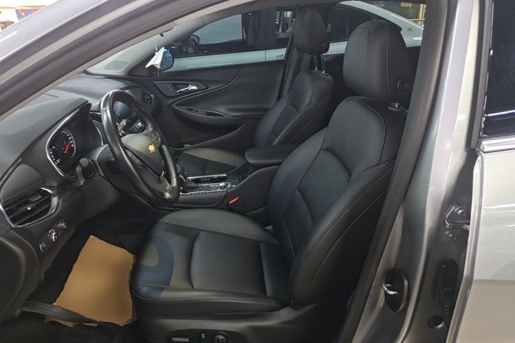 Used Chevrolet Malibu XL 2022 535T Automatic Sport Edition Left Front Seat