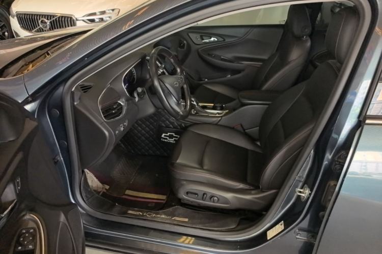Used Chevrolet Malibu XL 2022 Redline 550T Automatic Sport Edition Left Front Seat