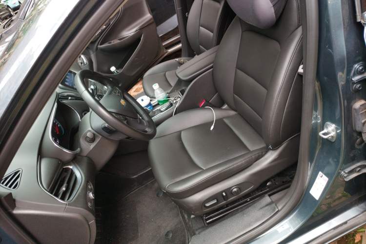 Used Chevrolet Malibu XL 2022 535T Automatic Sport Edition Left Front Seat