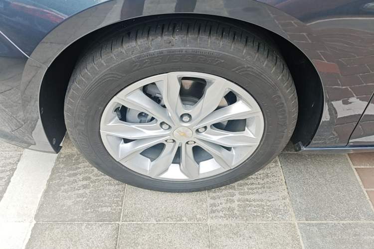 Used Chevrolet Malibu XL 2022 535T Automatic Sport Edition Left Front Wheel Hub