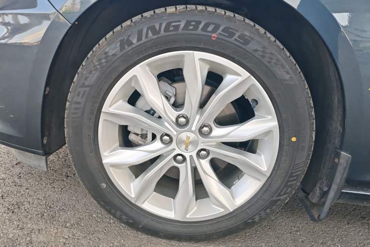 Used Chevrolet Malibu XL 2022 535T Automatic Sport Edition Left Front Wheel Hub