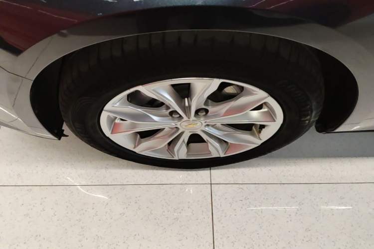 Used Chevrolet Malibu XL 2022 535T Automatic Sport Edition Left Front Wheel Hub
