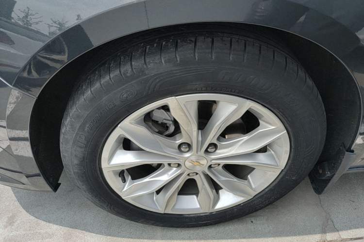 Used Chevrolet Malibu XL 2022 535T Automatic Sport Edition Left Front Wheel Hub