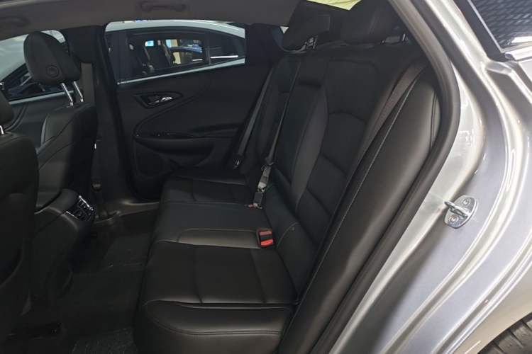 Used Chevrolet Malibu XL 2022 535T Automatic Sport Edition Left Rear Seat