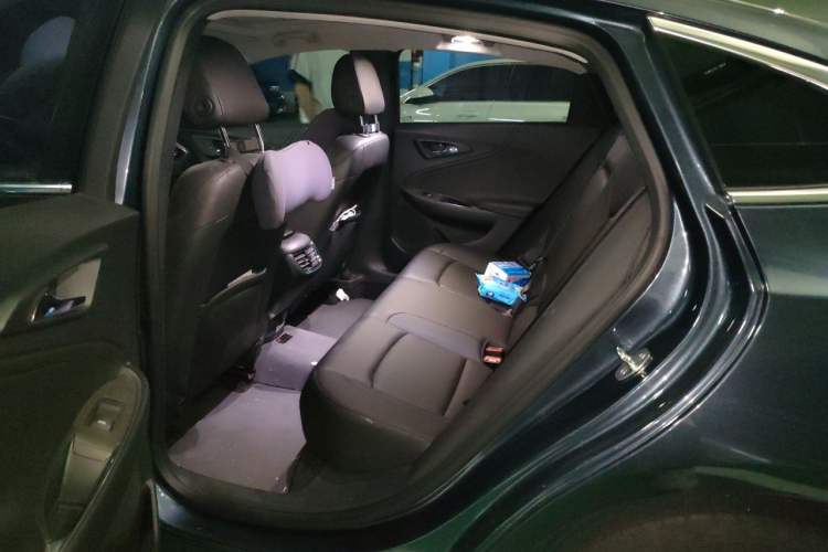 Used Chevrolet Malibu XL 2022 535T Automatic Sport Edition Left Rear Seat