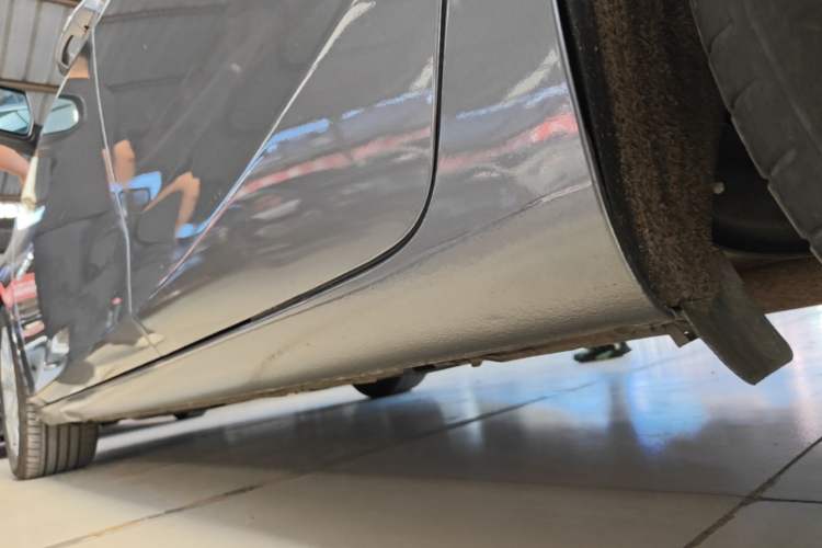 Used Chevrolet Malibu XL 2022 535T Automatic Sport Edition Left Side Sill