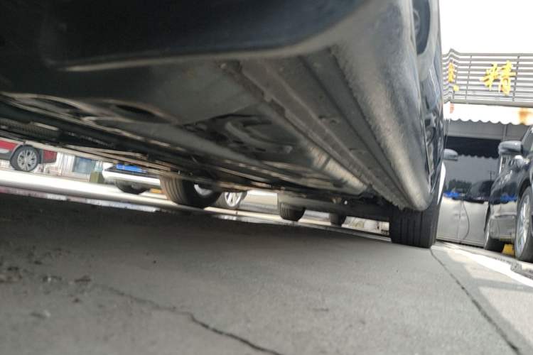 Used Chevrolet Malibu XL 2022 535T Automatic Sport Edition Left Side Sill