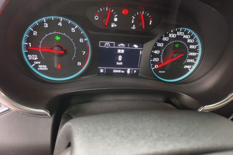 Used Chevrolet Malibu XL 2022 535T Automatic Sport Edition Odometer Close Up