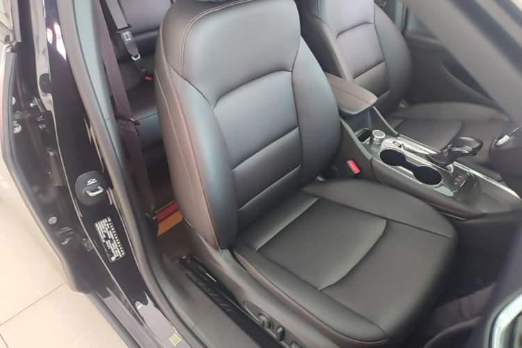 Used Chevrolet Malibu XL 2022 Redline 550T Automatic RuiLian Edition Right Front Seat
