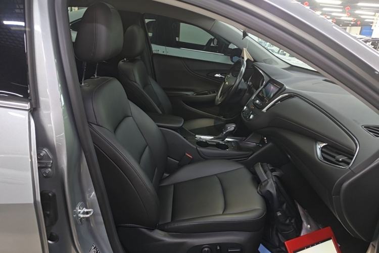 Used Chevrolet Malibu XL 2022 535T Automatic Sport Edition Right Front Seat