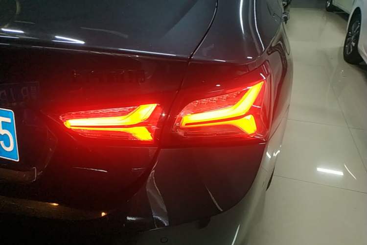 Used Chevrolet Malibu XL 2022 Redline 550T Automatic Smart Edition Right Rear Taillight