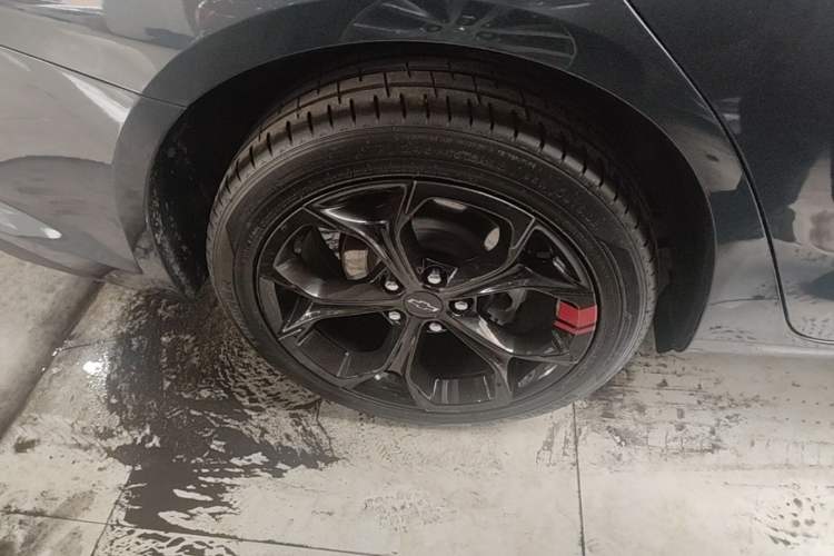 Used Chevrolet Malibu XL 2022 Redline 550T Automatic RuiLian Edition Right Rear Wheel Hub
