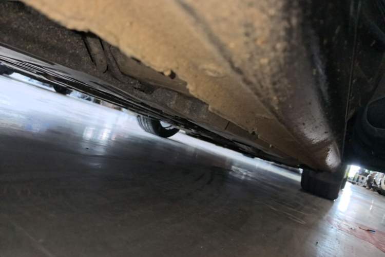 Used Chevrolet Malibu XL 2022 Redline 550T Automatic Sport Edition Right Side Sill